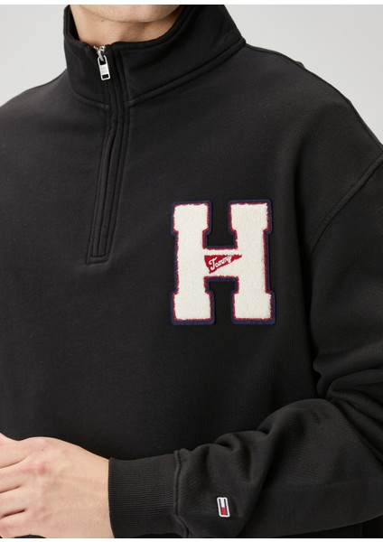 Siyah Yakası Fermuarlı Sweatshirt indirimleri