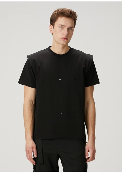 Siyah Logo Detaylı T-Shirt