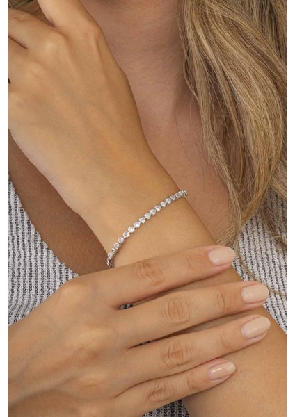 Kalp Geçişli Su Yolu 925 Ayar Gümüş Bileklik