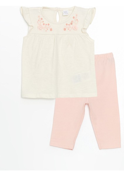 Yeni Sezon Nakışlı Kolu Fırfırlı Kız Bebek Bluz ve Şort 2'li