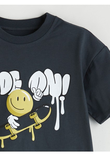 Yeni Sezon Bisiklet Yaka Erkek Bebek Tişört ve Pantolon 2'li modelleri