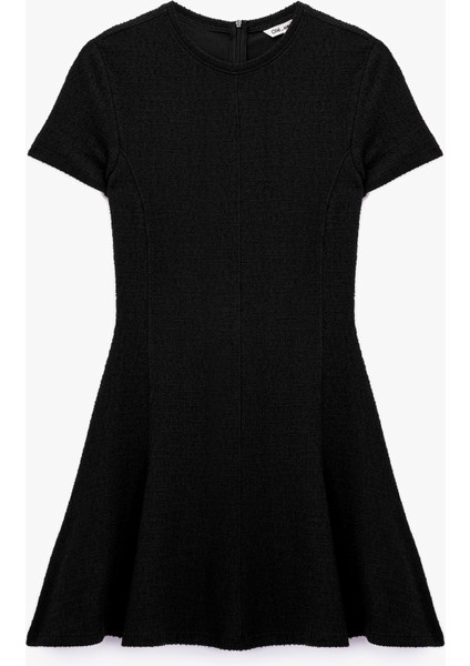 Viskon Karışımlı Kısa Kollu Bisiklet Yaka Mini Elbise modelleri