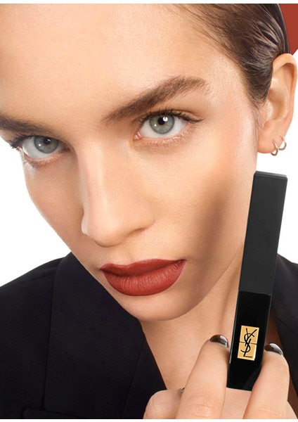 Rouge Pur Couture The Slim Velvet Radical 321 modelleri