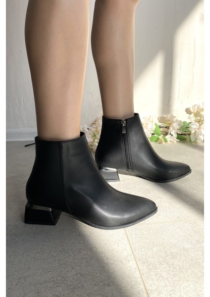 Siyah Cilt 4 cm Kalın Galvaniz Topuklu Şık Günlük Kadın Bot TMD2024800 fiyatları