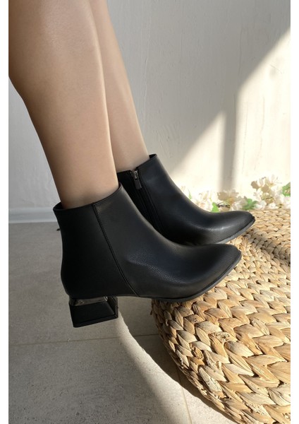 Siyah Cilt 4 cm Kalın Galvaniz Topuklu Şık Günlük Kadın Bot TMD2024800 fırsatları