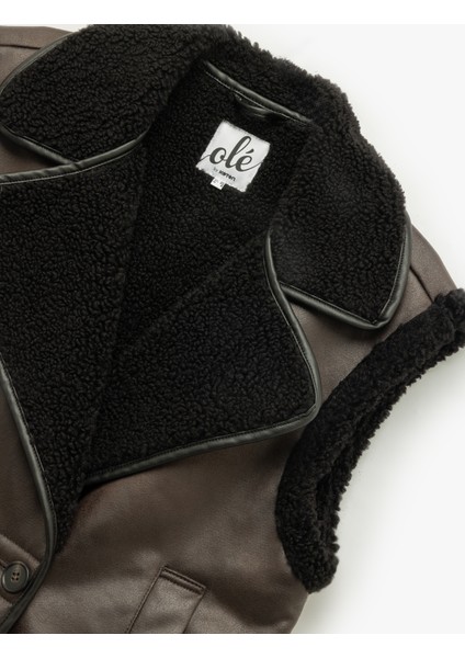 Dik Yaka Kolsuz Peluş Detaylı Yelek indirimleri