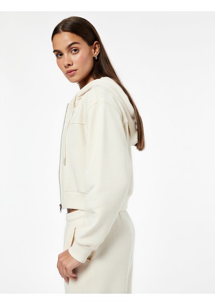 Rahat Kalıp Cep Detaylı Kapüşonlu Fermuarlı Crop Sweatshirt
