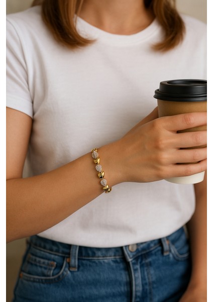 Fıora Kalp Kesim Bileklik Gold - Zirkon Taşlı | Kadın Şık Hediyelik