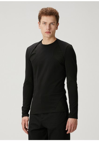 Siyah Garni Detaylı Uzun Kollu T-Shirt