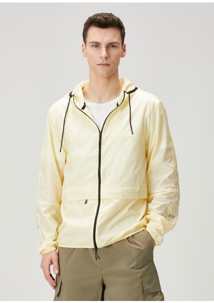 Açık Sarı Logo Baskılı Yağmurluk