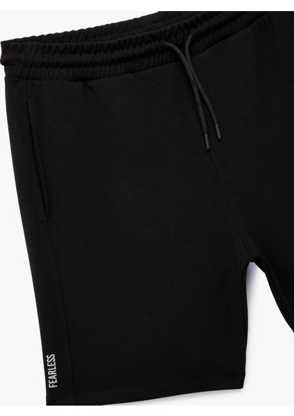 Baskılı Cepli Beli Bağcıklı Spor Şort modelleri