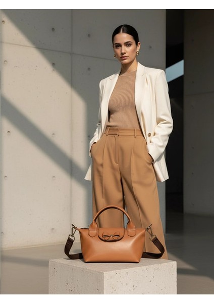 Gerçek Deri Mini Crossbody Çanta – Şık ve Tatlı Omuz Çantası