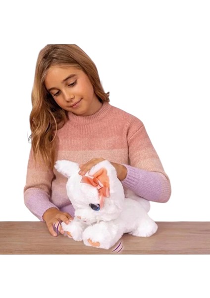 Club Petz 907737 Pelüş Sevimli Kedicik Bella Fonksiyonlu Hareketli Sesli 18M+ fırsatları