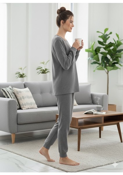 Kadın Gri Kışlık Pijama Takımı fiyatları