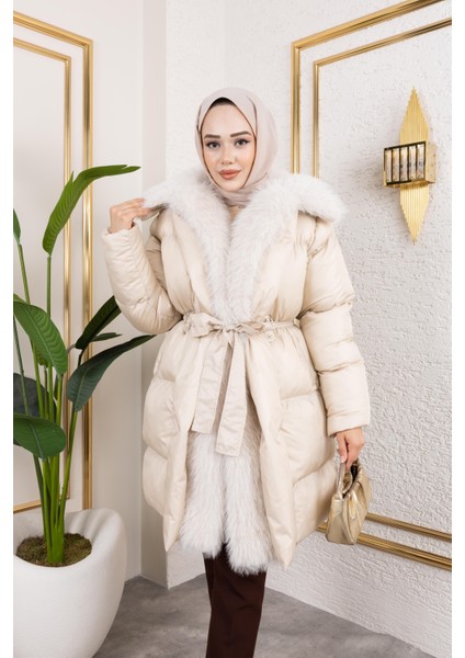 Kadın Kürk Detaylı Kemerli Beyaz Şişme Mont