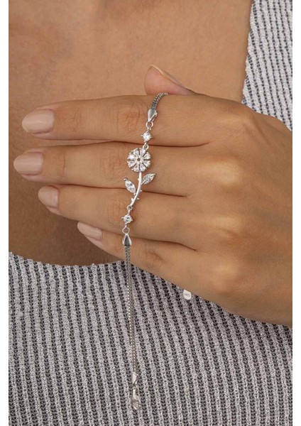 Beyaz Taşlı Papatya Figürlü Gümüş Kadın Bileklik fiyatları