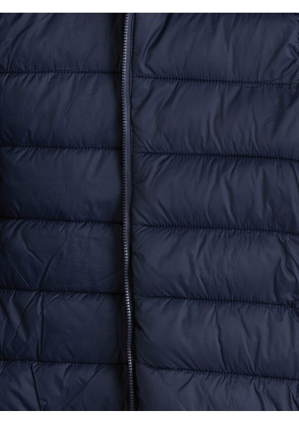 Yeni Sezon Kapüşonlu Erkek Çocuk Şişme Mont modelleri