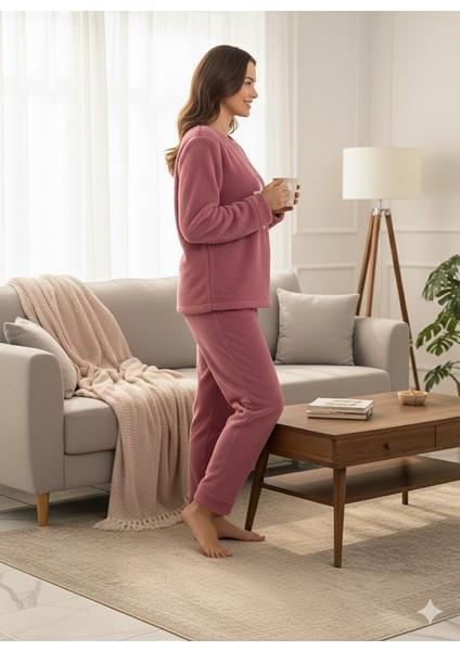 Kadın Pembe Polar Pijama Takımı fiyatları