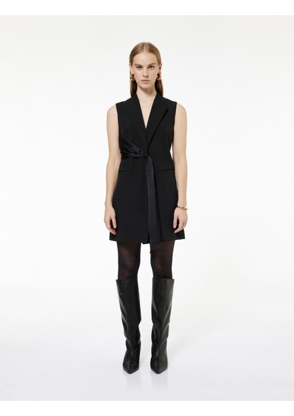 Kruvaze Yaka Kuşak Detaylı Kolsuz Mini Elbise modelleri