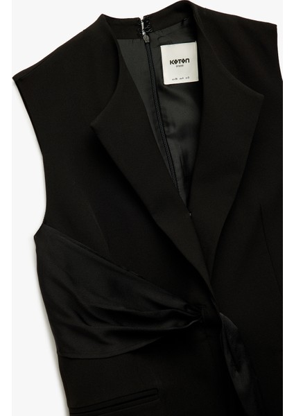 Kruvaze Yaka Kuşak Detaylı Kolsuz Mini Elbise