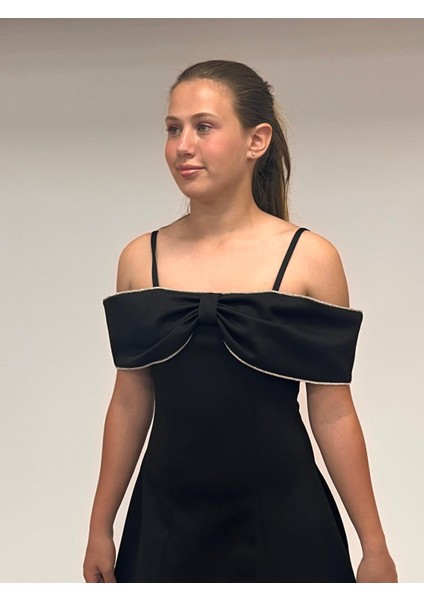 Siyah Fiyonk Detaylı Mini Abiye Elbise 10-16 Yaş modelleri