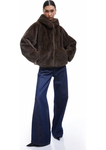Kapüşonlu Cepli Oversize Suni Kürk Kaban