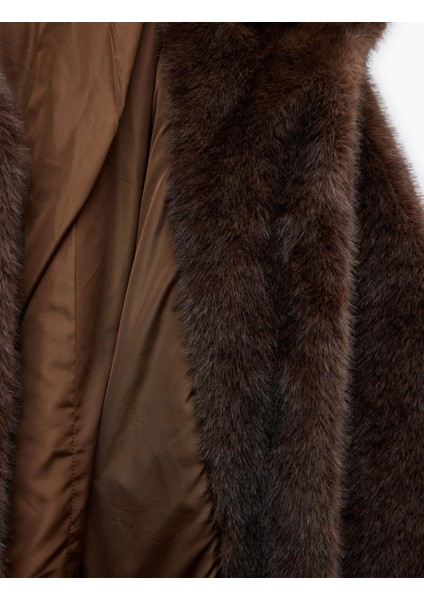 Kapüşonlu Cepli Oversize Suni Kürk Kaban fırsatları