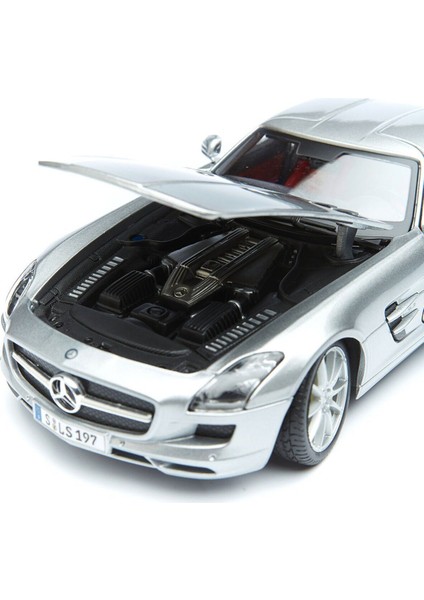 Maıs 31389 1 18 Mercedes-Benz Sls Amg