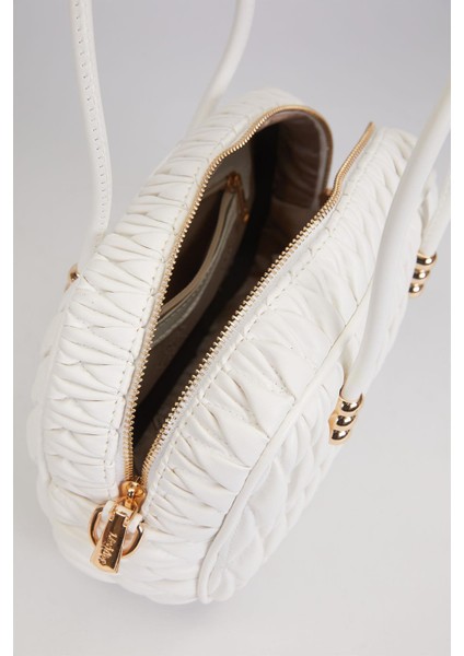 Beyaz Büzgü Model Baget Omuz Çanta modelleri