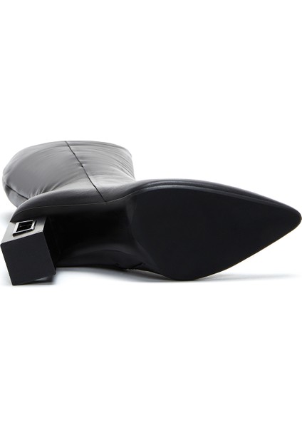 Kadın Siyah Fermuarlı Topuklu Deri Çizme 25WFD131518
