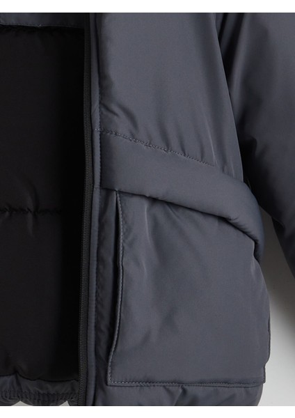 Yeni Sezon Kapüşonlu Erkek Çocuk Şişme Mont modelleri