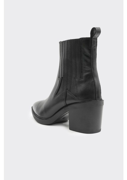 Kısa Topuklu Hakiki Deri Kadın Bot modelleri