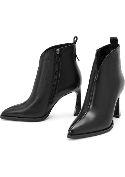 Kadın Siyah Fermuarlı Topuklu Deri Bot 25WFD490018 modelleri