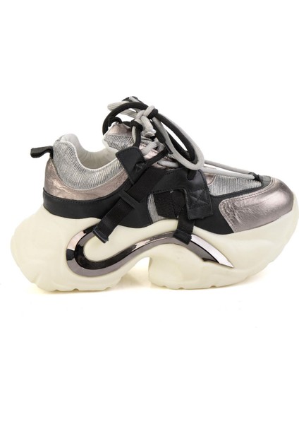 Siyah Hakiki Deri Kadın Sneaker K01480005303