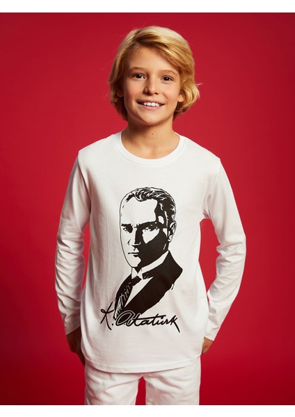Yeni Sezon Bisiklet Yaka Atatürk Baskılı Erkek Çocuk Tişört
