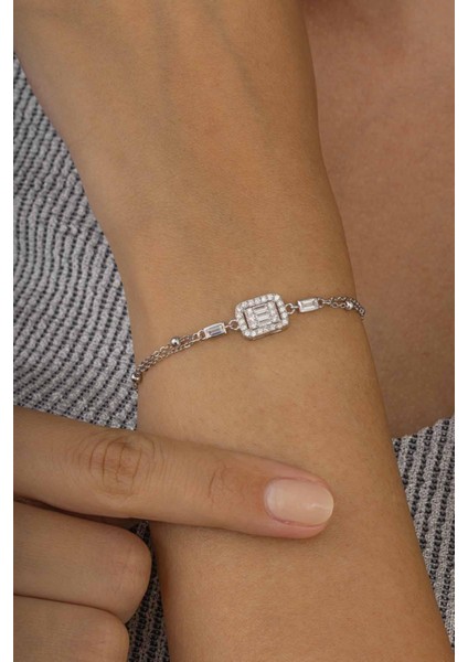 Top Zincirli Baget Taşlı Kadın Gümüş Bileklik modelleri