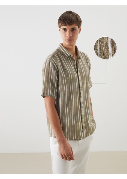 Yeni Sezon Regular Fit Kısa Kollu Çizgili Erkek Dokulu Gömlek