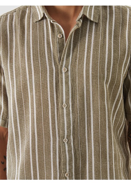 Yeni Sezon Regular Fit Kısa Kollu Çizgili Erkek Dokulu Gömlek modelleri