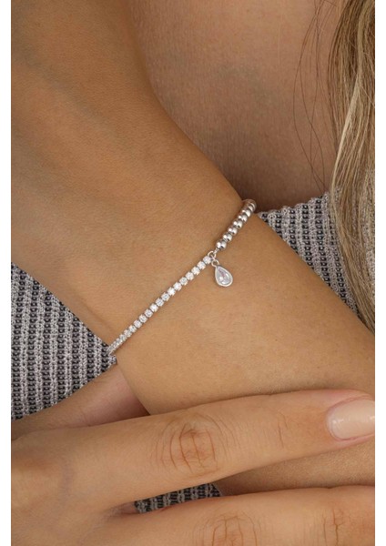 Damla Figürlü Top ve Tektaş Geçişli Kadın Gümüş Bileklik