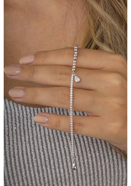 Damla Figürlü Top ve Tektaş Geçişli Kadın Gümüş Bileklik modelleri