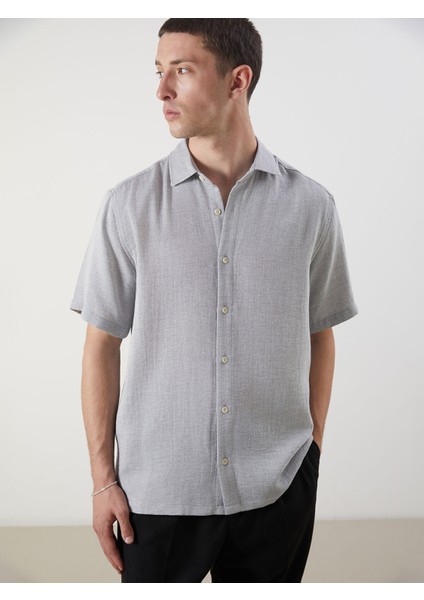 Yeni Sezon Regular Fit Kısa Kollu Erkek Gömlek