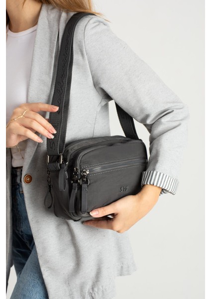 Yumuşak Dokulu Ultra Hafif, Esnek ve Su Geçirmez Polyamid Kumaş Omuz Çantası Gri Model: (571-13-14E)