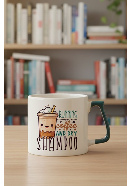 Running On Coffee Baskılı Yeşil D Kulplu Kupa Bardak