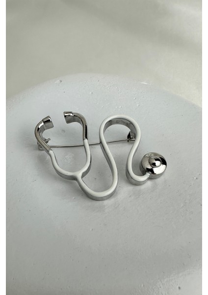 Gümüş Rengi Beyaz Mineli Steteskop Broş (4cm)