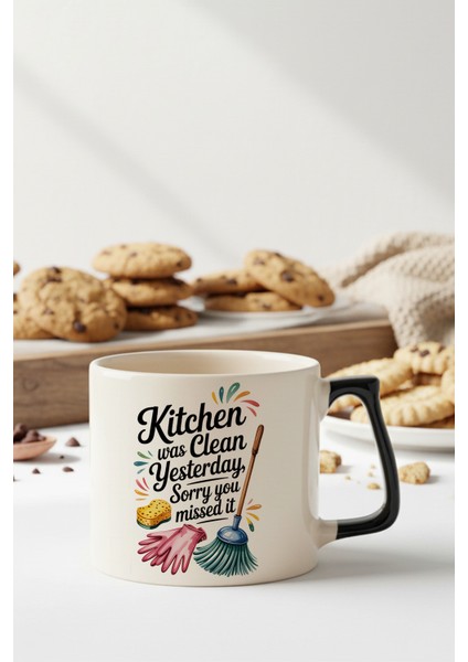 Kitchen Was Cleaned Baskılı Siyah D Kulplu Kupa Bardak