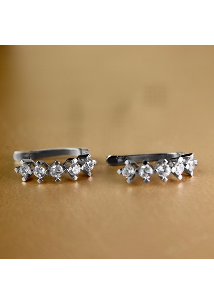 Kare Tırnak Zirkon Taşlı Pırlanta Modeli 925 Ayar Gümüş Beştaş Küpe- Taşlar 3 mm modelleri