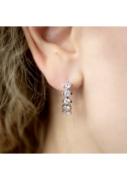 Kare Tırnak Zirkon Taşlı Pırlanta Modeli 925 Ayar Gümüş Beştaş Küpe- Taşlar 3 mm