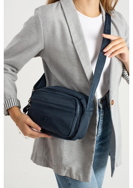 Yumuşak Dokulu Ultra Hafif, Esnek ve Su Geçirmez Polyamid Kumaş Omuz Çantası Lacivert Model: (571-13-14E) fiyatları