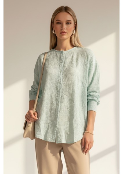 Kadın Müslin Kumaş Mint Yeşili Uzun Kollu Düğmeli Hakim Yaka Rahat Bluz, Kadın Gömlek fırsatları