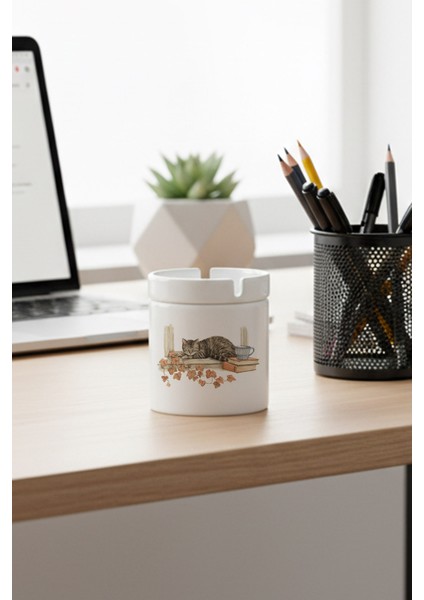 Sonbahar Temalı Sevimli Kedi No:10 Baskılı Seramik Kapaklı Kokusuz Küllük